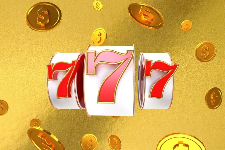 Arany 777 nyerőgép-szimbólumok érmékkel